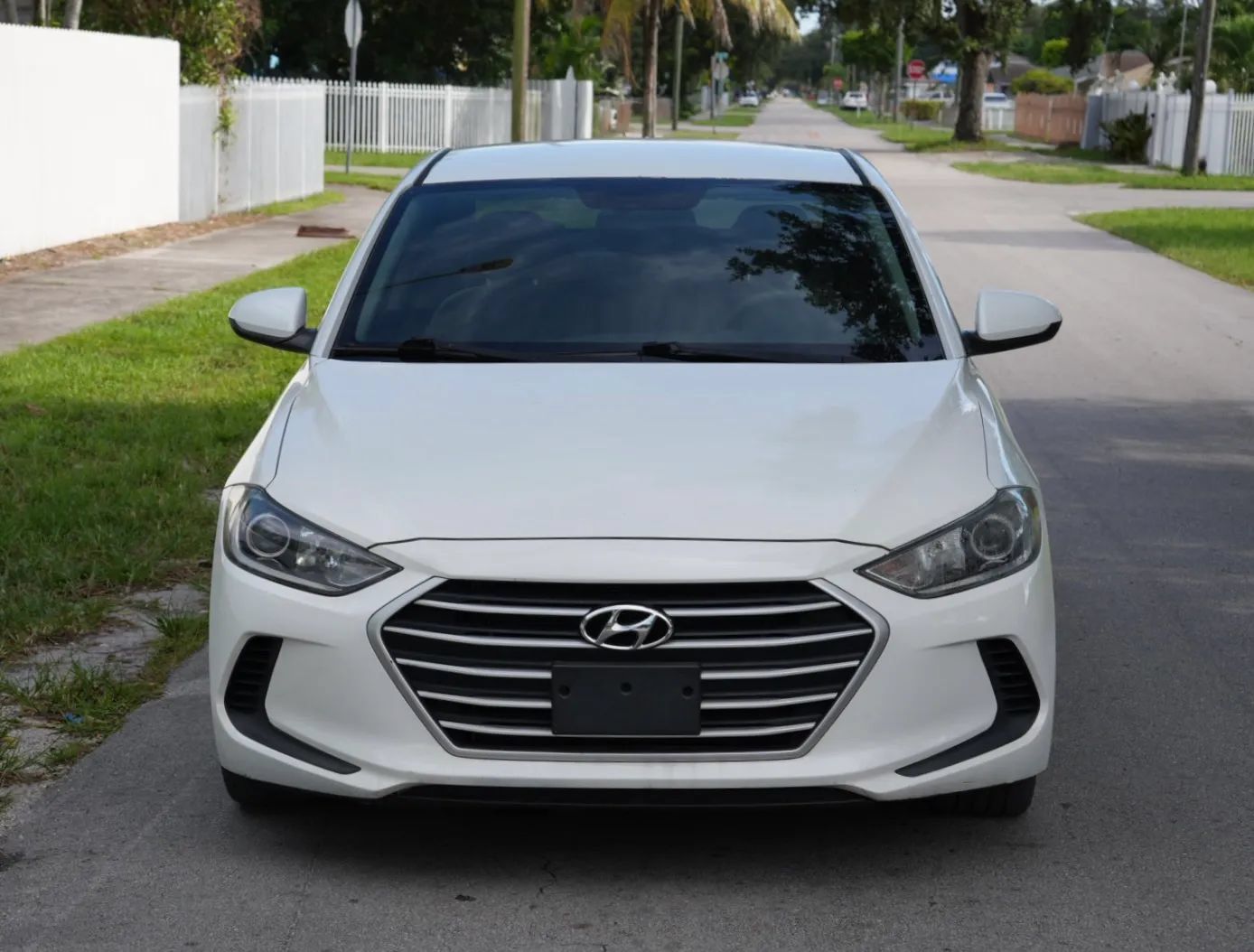 Used 2017 Hyundai Elantra SE FWD image 5
