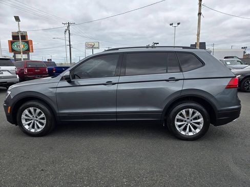 Used 2018 Volkswagen Tiguan S FWD image 9