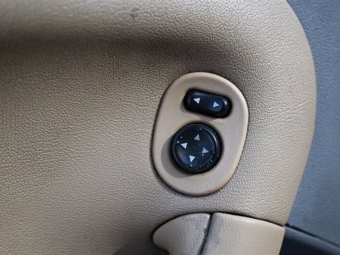 Used 2006 Pontiac Solstice Convertible w/ Premium Package image 23