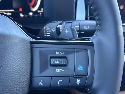 New 2026 Nissan Pathfinder Platinum w/ Lighting Package AWD/4WD image 30