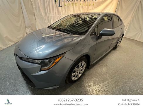 Used 2022 Toyota Corolla LE image 3