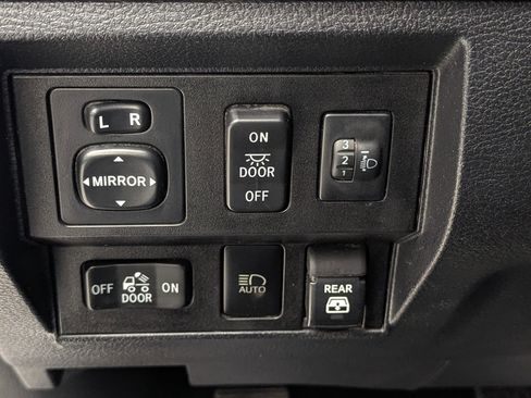 Used 2019 Toyota Tundra SR5 image 14