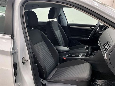 Used 2024 Volkswagen Jetta S image 6