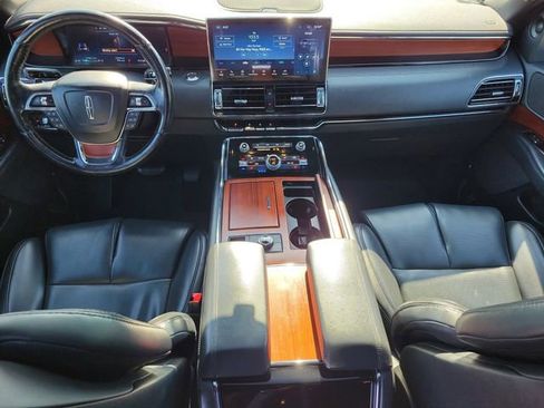 Used 2022 Lincoln Navigator 2WD image 13