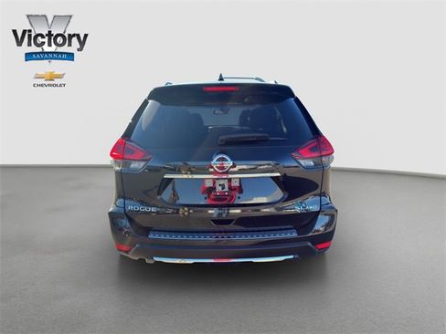 Used 2018 Nissan Rogue SL w/ Premium Package image 7