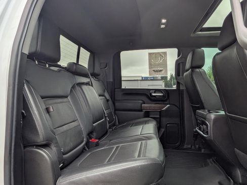 Used 2020 GMC Sierra 2500 Denali w/ Denali Ultimate Package AWD/4WD image 9