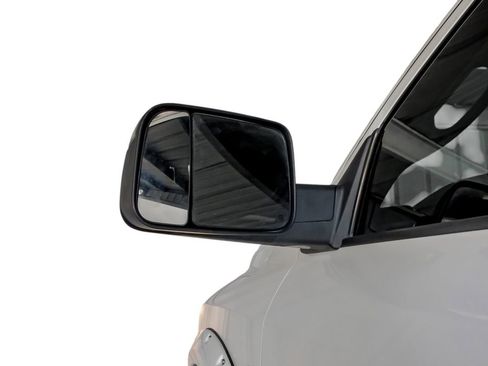 Used 2017 RAM 2500 SLT image 38