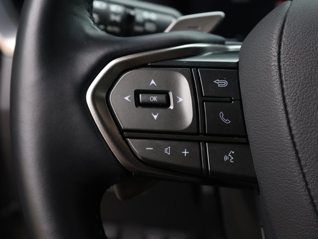 Used 2025 Lexus GX 550 AWD/4WD image 39