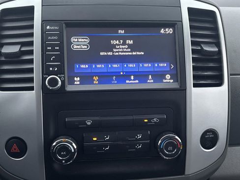 Used 2020 Nissan Frontier SV w/ SV Utility Package image 16