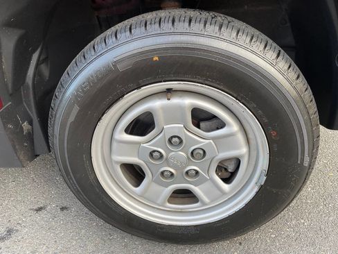 Used 2017 Jeep Patriot Sport w/ Power Value Group image 21