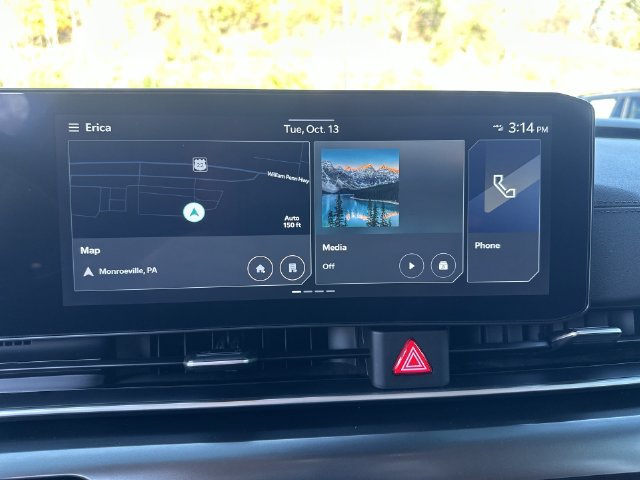Used 2025 Kia Carnival SX w/ SX Dark Edition Package FWD image 28