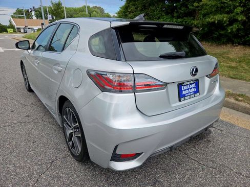 Used 2014 Lexus CT 200h w/ F Sport w/Nuluxe Interior FWD image 3