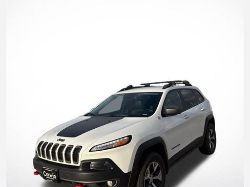 Used 2016 Jeep Cherokee Trailhawk w/ Comfort/Convenience Group image 1