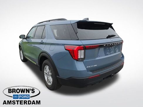 Used 2025 Ford Explorer Active AWD/4WD image 6