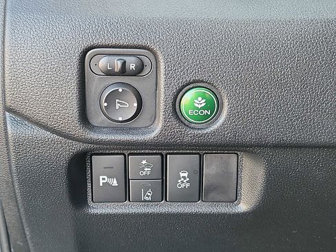 Certified 2022 Honda Pilot Touring image 22