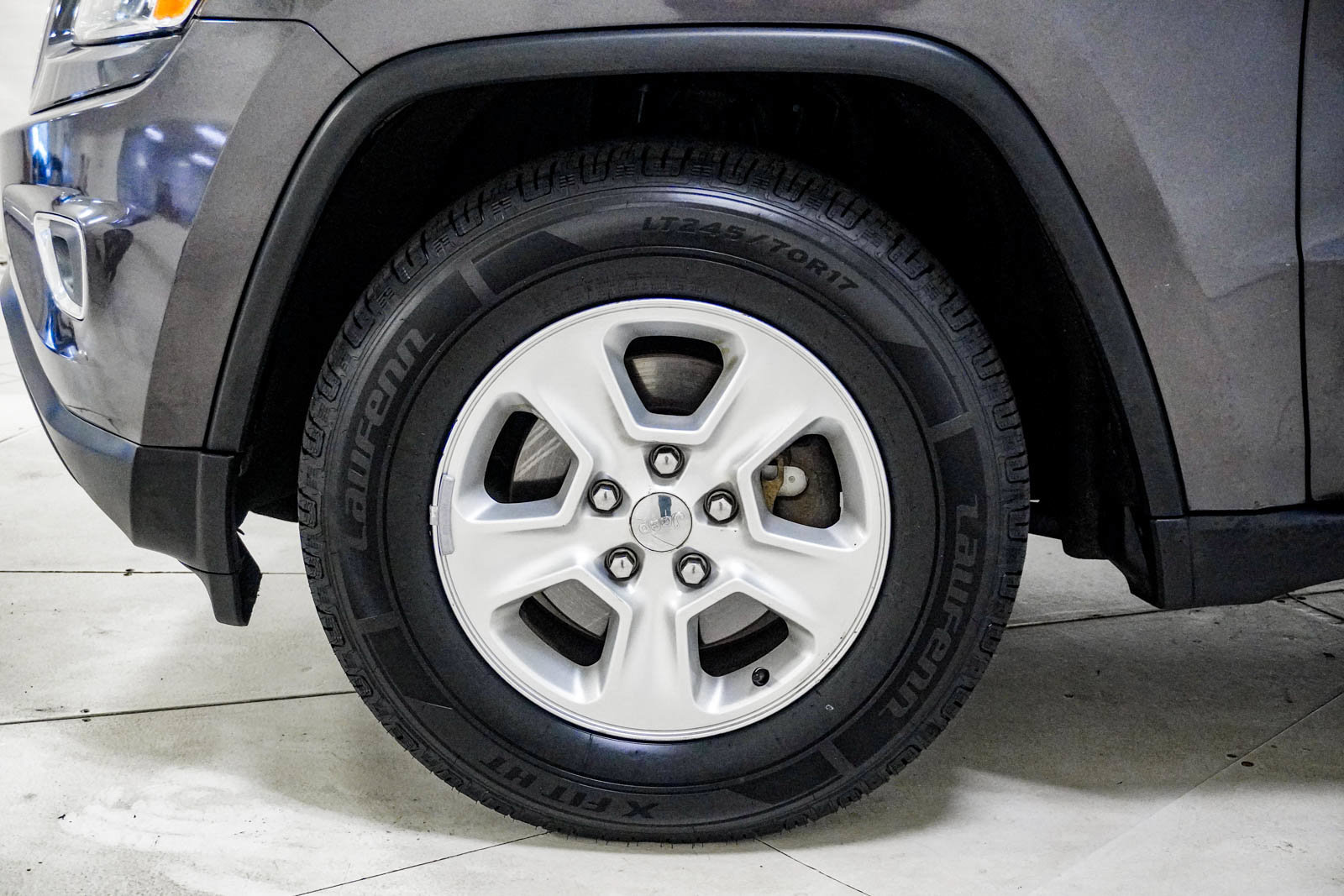 Used 2014 Jeep Grand Cherokee Laredo w/ Quick Order Package 23E AWD/4WD image 14