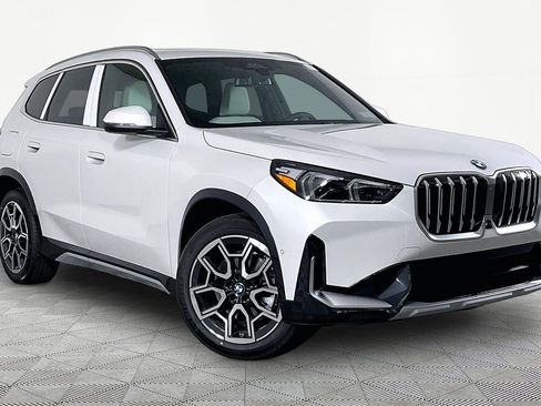 New 2026 BMW X1 xDrive28i w/ Technology Package AWD/4WD image 3