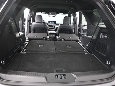 Used 2025 Ford Explorer ST-Line w/ Premium Package RWD image 24