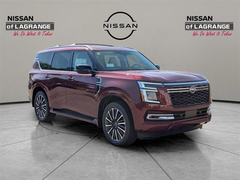 New 2025 Nissan Armada Platinum Reserve image 3