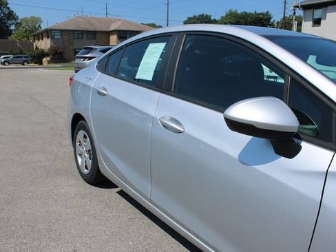 Used 2016 Chevrolet Cruze LS FWD image 44