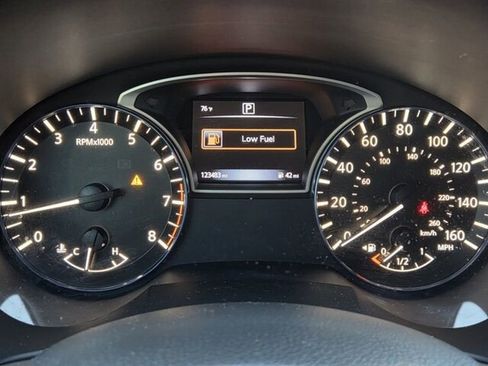 Used 2017 Nissan Altima 2.5 SR w/ LED Appearance Package image 21