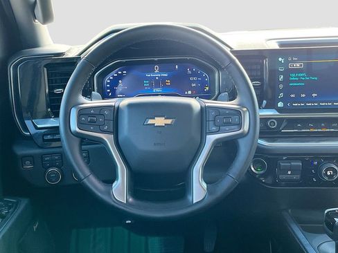 Used 2025 Chevrolet Silverado 1500 LTZ AWD/4WD image 11