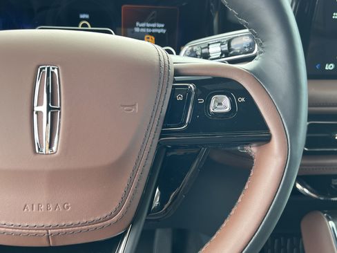 New 2025 Lincoln Aviator Reserve w/ Luxury Package image 16