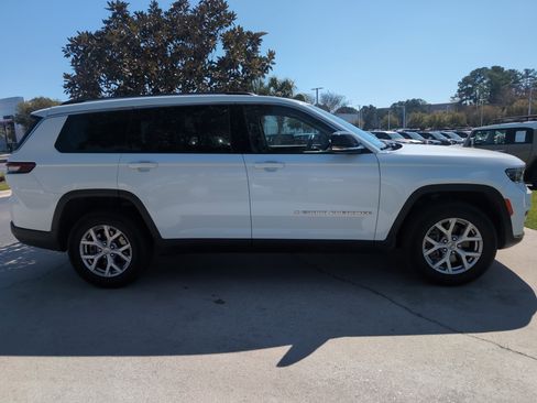 Used 2021 Jeep Grand Cherokee L Limited image 11