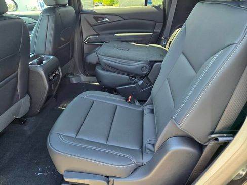 New 2026 Chevrolet Traverse LT w/ Driver Confidence Package AWD/4WD image 14