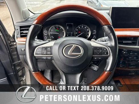 Used 2020 Lexus LX 570 4WD w/ Luxury Package image 26