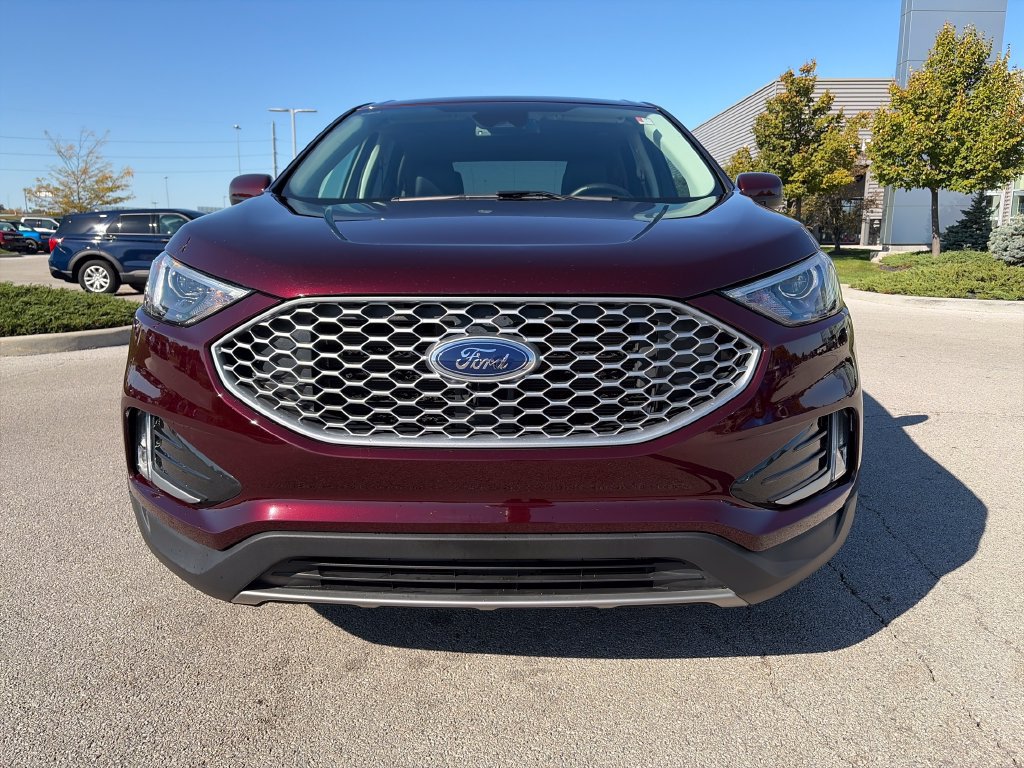 Used 2024 Ford Edge SEL w/ Convenience Package AWD/4WD image 2