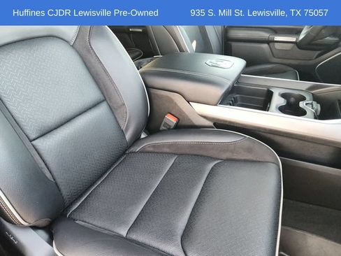 Used 2023 RAM 1500 Laramie AWD/4WD image 17