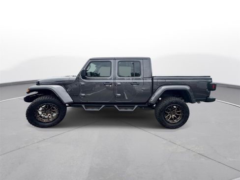 Used 2025 Jeep Gladiator Sport AWD/4WD image 9