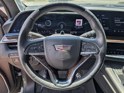Certified 2023 Cadillac Escalade ESV Sport Platinum AWD/4WD image 17
