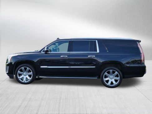 Used 2019 Cadillac Escalade ESV Luxury AWD/4WD image 4