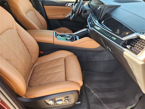 Used 2024 BMW X6 xDrive40i w/ Premium Package image 14