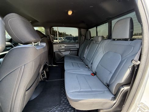 Used 2022 RAM 1500 Big Horn AWD/4WD image 30