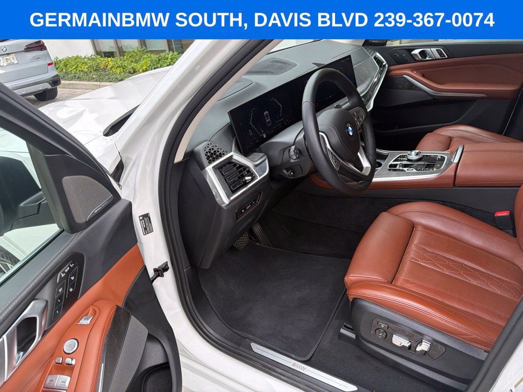 Certified 2024 BMW X7 xDrive40i w/ Executive Package AWD/4WD image 11
