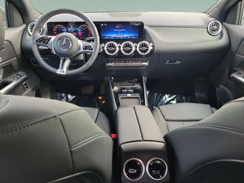 Used 2026 Mercedes-Benz GLA 250 image 11