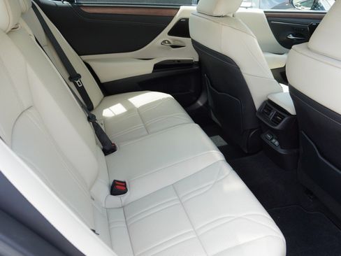 Certified 2024 Lexus ES 350 Ultra Luxury w/ Accessory Package (Z2) FWD image 10