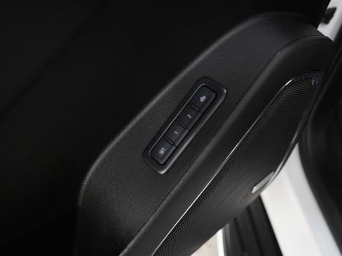 Used 2019 GMC Yukon XL SLT AWD/4WD image 22