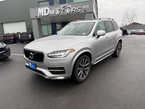 Used 2018 Volvo XC90 T6 Momentum w/ Convenience Package image 2