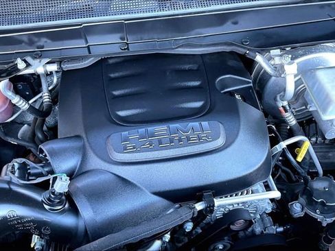 Used 2019 RAM 2500 Big Horn image 34