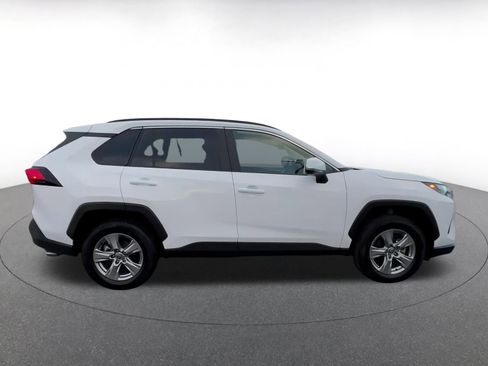 Used 2025 Toyota RAV4 XLE image 16