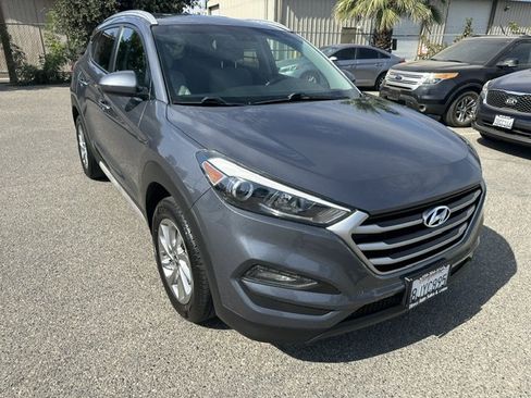 Used 2018 Hyundai Tucson SEL AWD/4WD image 16