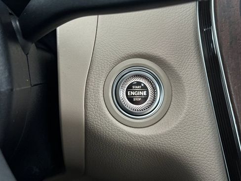 Used 2022 Mercedes-Benz GLC 300 image 22