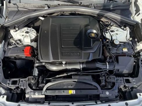 Used 2019 Jaguar F-PACE Prestige image 56