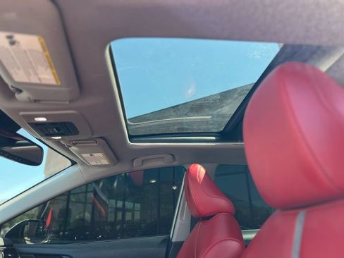 Used 2022 Toyota Camry XSE w/ Carpet Mat Package (TMS) FWD image 19