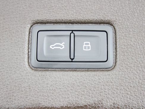 Used 2019 Audi Q7 3.0T Prestige w/ Prestige Package image 78