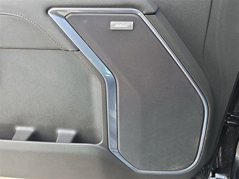 Used 2022 Chevrolet Silverado 1500 LT Trail Boss w/ Convenience Package II image 25